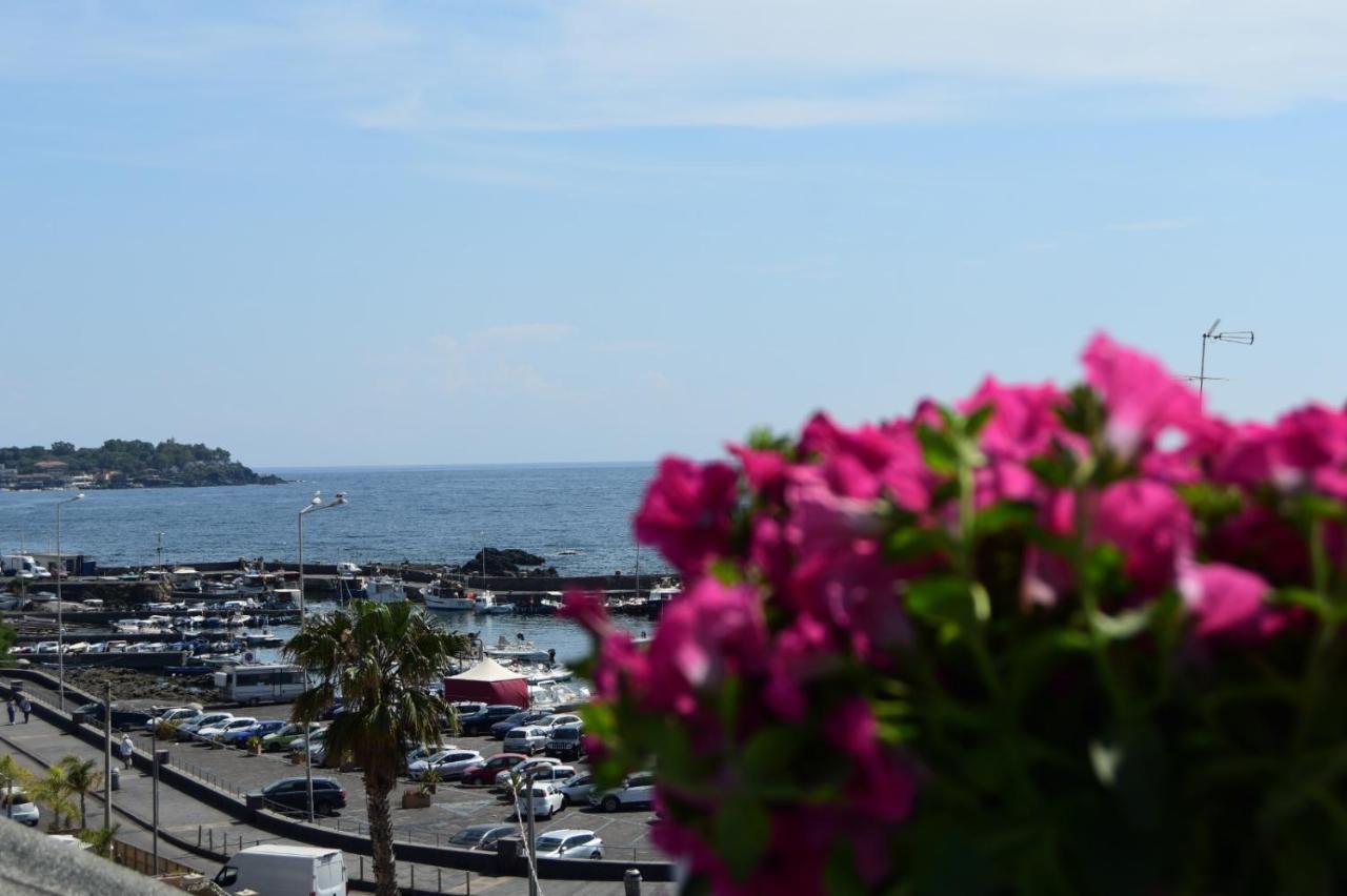 Casa Vacanze Caramagna Aci Castello Exterior photo